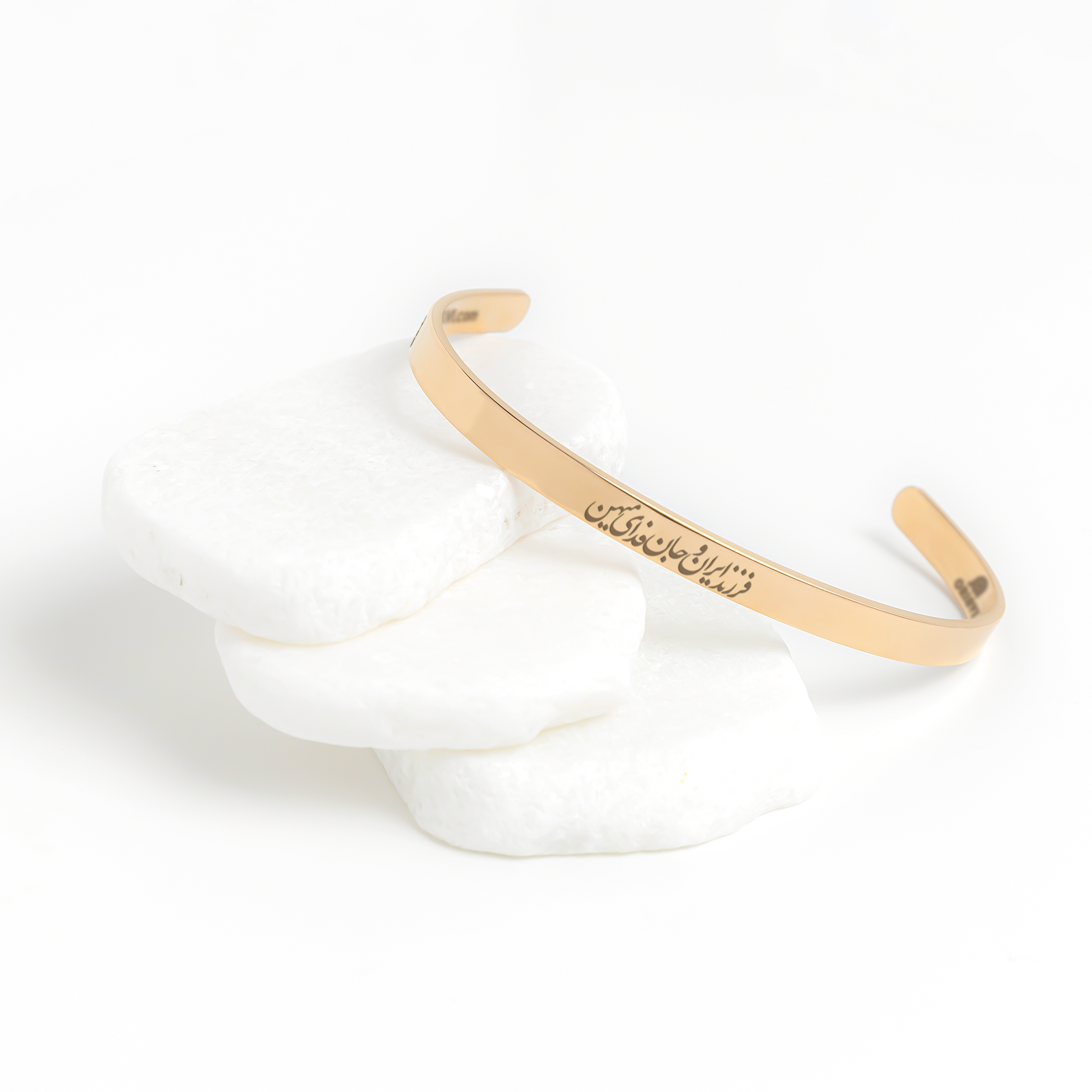 Child_of_Iran_Cuff_Bracelet__A__Rose_Gold_Lifestyle_02_Mockup.png_15532277