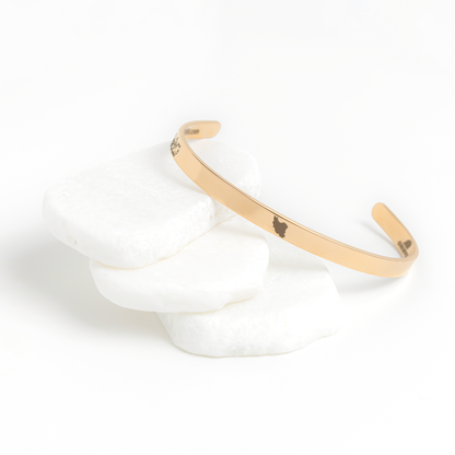 Child_of_Iran_Cuff_Bracelet__A__Rose_Gold_Lifestyle_02_Mockup.png_15532327